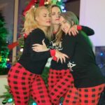 Coco Austin Instagram - Xmas pics 🎄🎄 I didn't take too many this year I was trying to live the moment (Just a small portion of family. The last pic is my mom, my sister kids, girlfriend of her oldest and my sister's grand daughter.. I've got like 35 family members most live in Arizona now. #mom #dad #bigfamily #xmaspics #2023