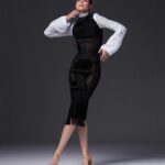 Coco Rocha Instagram - Here’s 5 of the 30+ looks we shot with @s.u.k.e.i.n.a … in 5 hours! 🖤 🤍 Thanks to @roberto_ligresti_studio, @azraredmakeup @dimejialara and of course @o.m.a.r.s.a.l.a.m , @o.m.a.r.s.a.l.a.m for making it happen. New York, New York