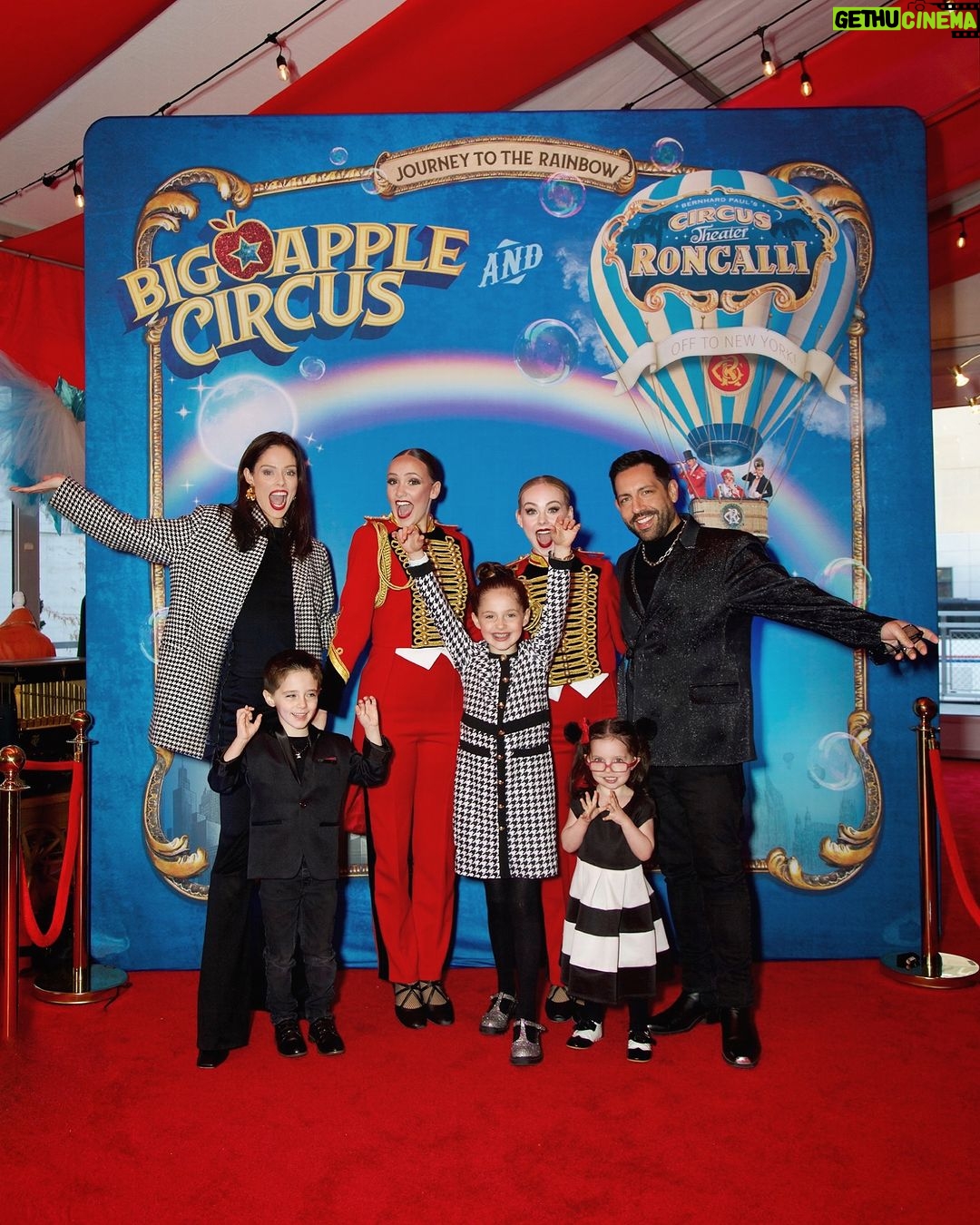 Coco Rocha Instagram - The circus is always a good idea 🎪 thanks for having us on opening night @bigapplecircus Big Apple Circus