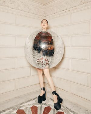 Coco Rocha Instagram - There’s always that one obnoxious person at every party 🪩 @bof @christiancowan @usher @ashleygraham @ilya.vanzato @jeaniestehrphoto @jamesedwardconran @carolynrosecina @samira_pikpo @edouardsiney