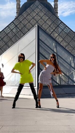 Coco Rocha Instagram - Becoming another statue at the Louvre 👩🏻‍🎨 @cocorocha @marta__sierra 🫶 the people passing by made the video 100 times better 😍 who are you going to try this with?
