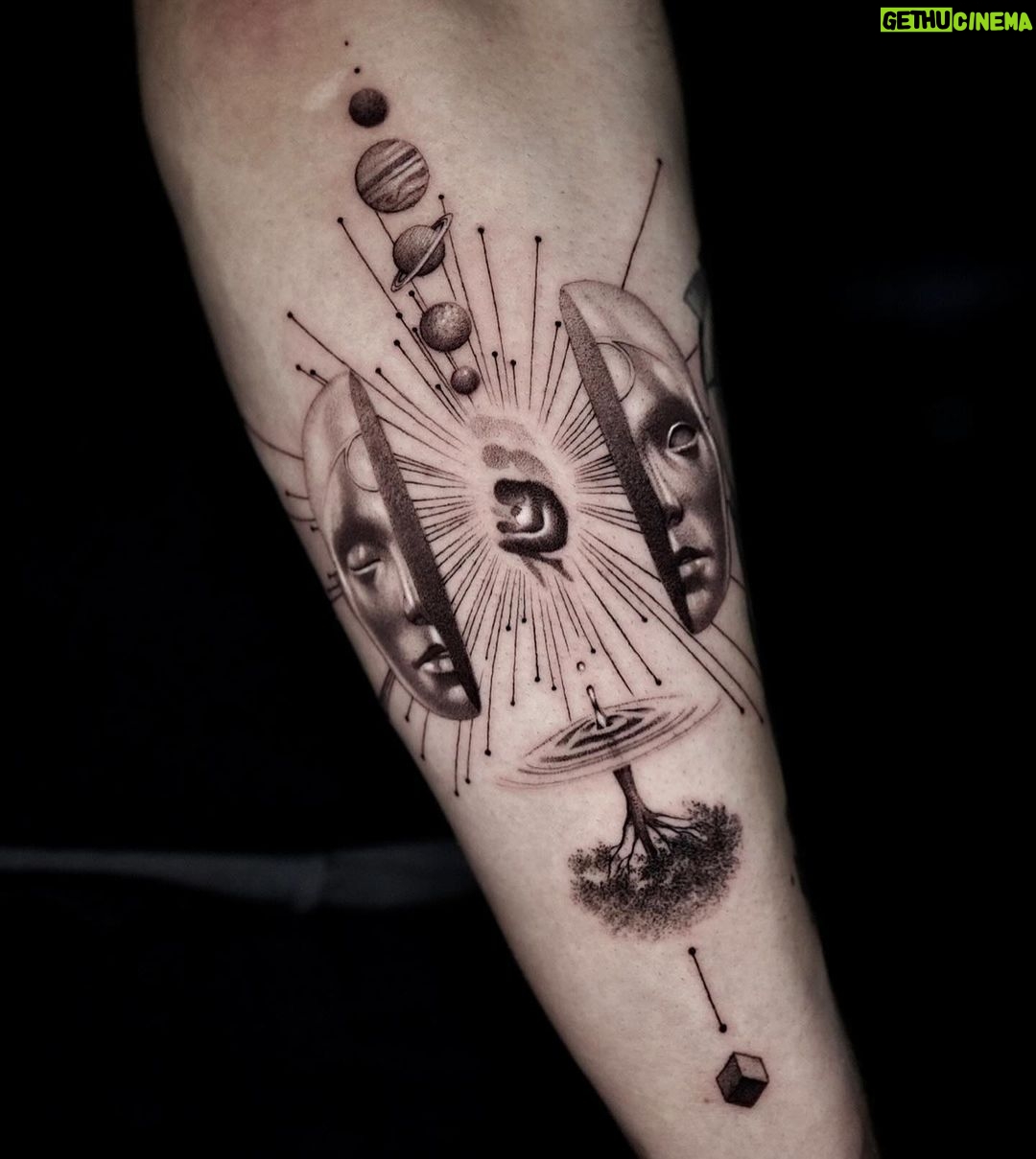 Cody Christian Instagram - thank you so much @drag_ink for making time while passing through LA. 🙏🥹 two amazing sessions. two incredible pieces. second slide, I call this piece “life cycle” - a subtle reminder of the complexities and simplicities that make up this experience we’re all having. third slide, “fake reality” - I wanna name this little guy so feel free to drop suggestions below (: