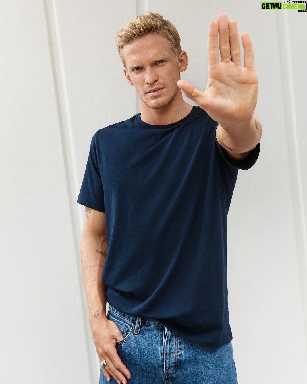 Cody Simpson Instagram - Have you ever felt unsafe or uncomfortable on the streets? Studies show 78% of women have experienced street harassment in their life. As a @lorealparis ambassador I hope to bring awareness to the @plan_australia 5D training to help others safely intervene when they see it. #WeStandUp #lorealparis
