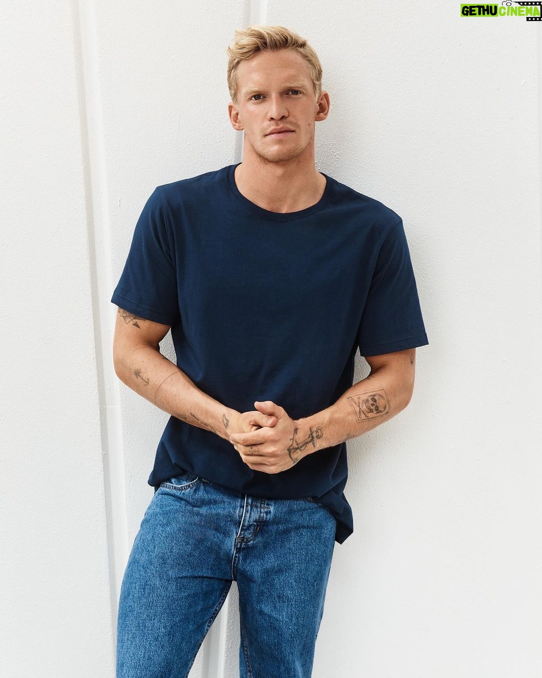 Cody Simpson Instagram - Have you ever felt unsafe or uncomfortable on the streets? Studies show 78% of women have experienced street harassment in their life. As a @lorealparis ambassador I hope to bring awareness to the @plan_australia 5D training to help others safely intervene when they see it. #WeStandUp #lorealparis