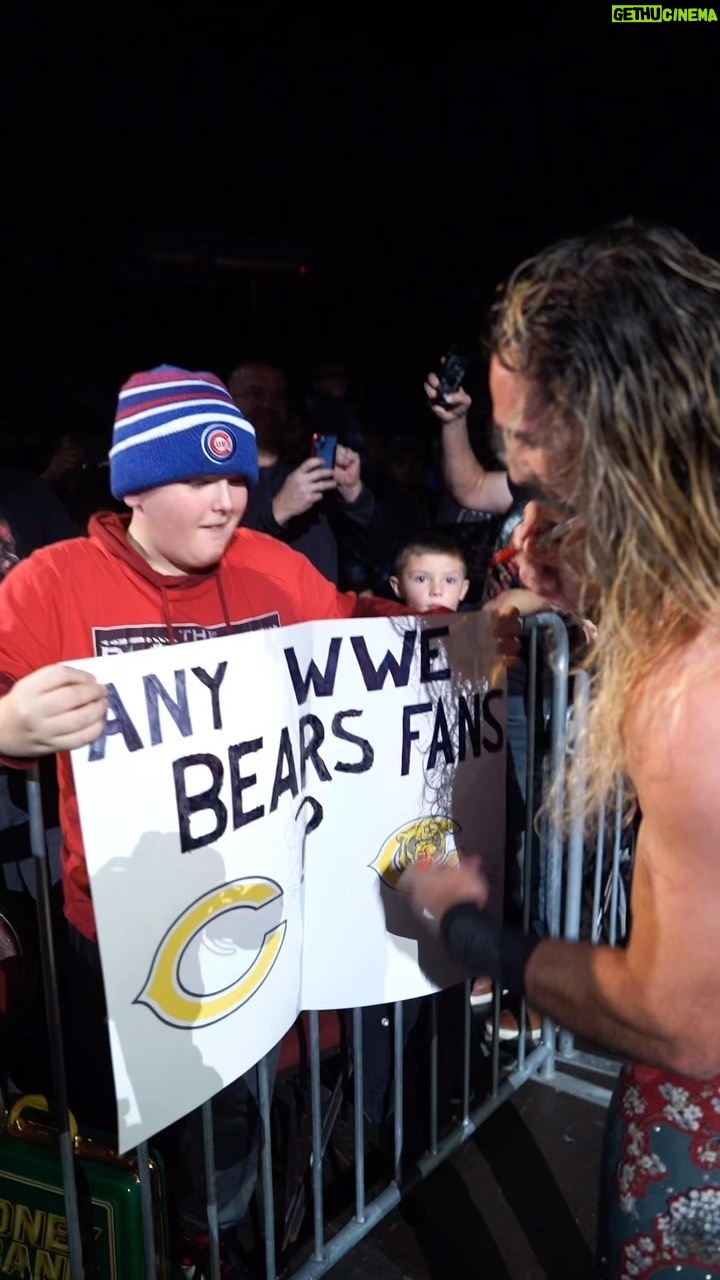 Colby Lopez Instagram - @wwerollins loves his @chicagobears #WWEPeoria Peoria Civic Center
