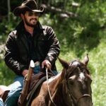 Cole Hauser Instagram - Happy Sunday to all! Hope you enjoy tonight’s EP @yellowstone @paramountnetwork