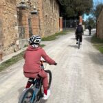 Cole Hauser Instagram - Cruisin through Tuscany 🇮🇹 @ryhauser @colthauser_ @cynhauser #familytime