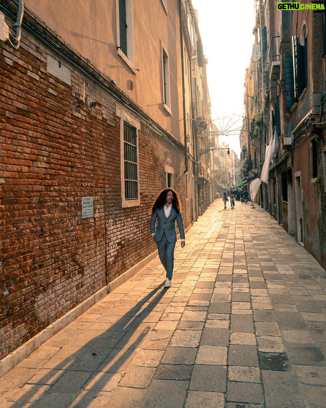 Cole Walliser Instagram - Golden hour in Venice hits different. Way different. Venice, Italy