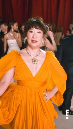 Cole Walliser Instagram - LET’S GO SANDRA OH!!! This was probably the most hectic moment at The Oscars this year! It was peak busy, and we had a little hiccup in the operation, this is literally the first time this has happened and after shooting 100 GlamBOTs at 5 events a year, for the past 6 years... that’s 3000 GlamBOTs, so I wasn’t stressing it. But Sandra Oh took it in stride, despite feeling 100s of eyes on us. I think our Canadianness got us through the moment together lol, but it was well worth the wait!! #sandraoh #colewalliser #canadian #livefrome #glambotbts #oscars #academyawards