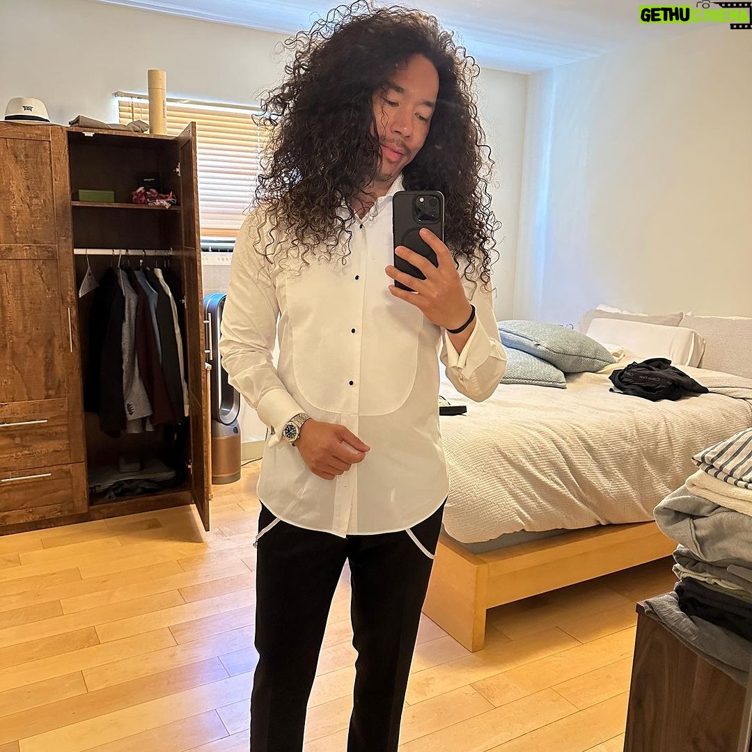 Cole Walliser Instagram - A month of mirror selfies. #amonthofmirrorselfies Worldwide