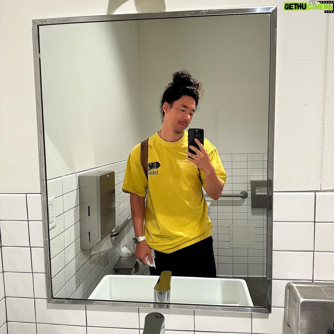 Cole Walliser Instagram - A month of mirror selfies. #amonthofmirrorselfies Worldwide