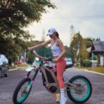 Coleen Garcia-Crawford Instagram - I love my new toy 🥹 @surron.ph @kstmwrks @billycrawford 🍦 Manila, Philippines
