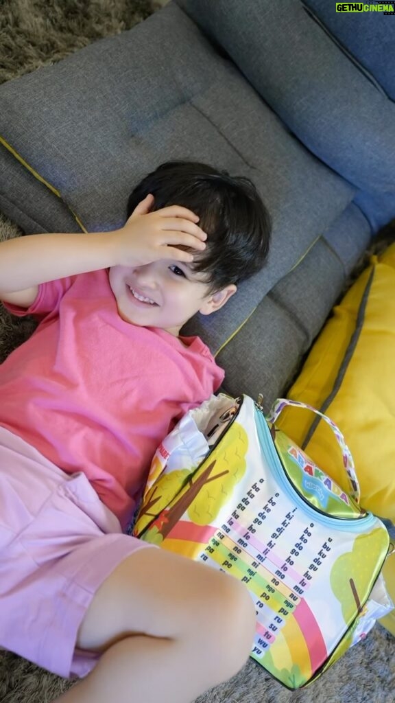 Coleen Garcia-Crawford Instagram - This little cutie is growing up so fast. 🥺 He’s been learning how to pack his own things and carry his own bags. We don’t put much inside for now, but he enjoys practicing! He never took an interest in any of his old bags, but he loves his Kittly Educational Backpacks because of their fun designs and comfortability! @kittlyofficial Kittly has physical stores in SM Megamall, SM North EDSA, Vista Mall Malolos, and they’re also available on Shopee, Lazada and Tiktok. Watch out for their upcoming 11.11 sale! 😉 #KittlyBags #KittlyEducationalBags Manila, Philippines