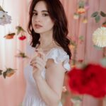 Coleen Garcia-Crawford Instagram - If you’re thinking of what else you can do for your mom tomorrow, why not schedule a family photo shoot with @mymetrophoto? 🥰 They still have a few slots left for their Mother’s Day Marathon shoot tomorrow! Check @nextbymetrophoto’s most recent posts for more details. ✌🏻 Metrophoto has been there to capture some of our most important milestones (SO BEAUTIFULLY!), from our wedding and beyond. They’re amazing at what they do, so this is exciting news for those who want to experience working with them! 🤍 Quezon City, Philippines