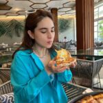 Coleen Garcia-Crawford Instagram - Family food trip at @aquaboracay 🥰 Aqua Boracay