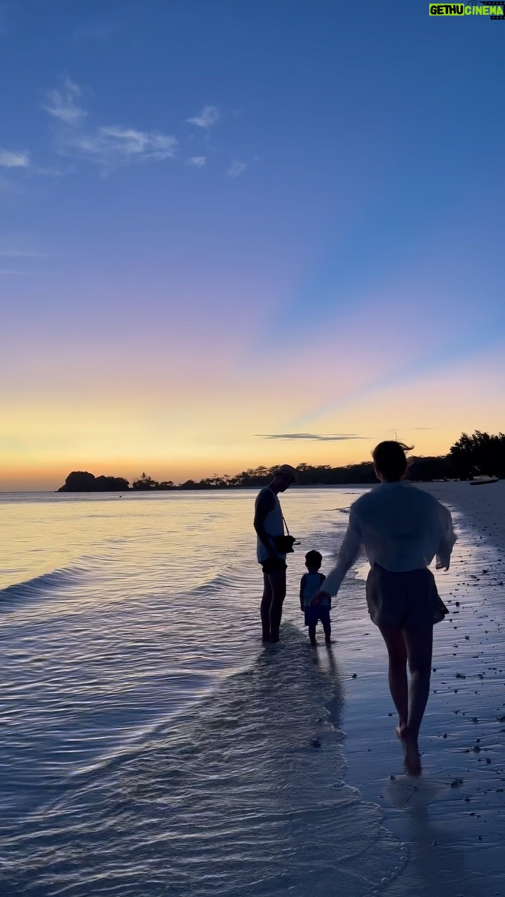 Coleen Garcia-Crawford Instagram - 2022 was an incredibly full year for us! I’m still trying to get back into my own rhythm again, but this time I’m bringing so much more wisdom with me as we take on 2023! Thank you, Lord, for this beautiful life and our beautiful family. PURE LOVE. 🤍 To more growth and gratitude this year! ✨ Amanpulo Pamalican Island