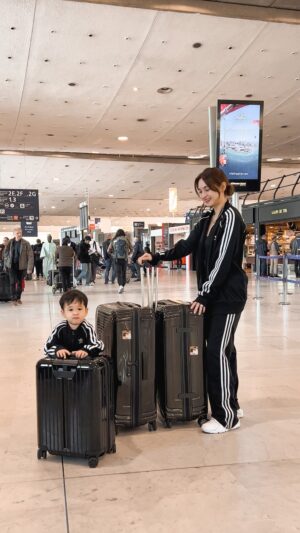 Coleen Garcia-Crawford Instagram - In Manila for just a few days for an important event and an important wedding! 💕 I’ve never spent a single night away from this boy, so here we both are! Doing what we gotta do before we go through this all over again to watch Daddy kill it in the @dals_tf1 finals next week! Yaasss @billycrawford 💪🏻❤️‍🔥 We miss you already, and we can’t wait til it isn’t just the two of us anymore! Home is where we’re all together. SO SO PROUD OF YOU!❣️

Traveling from Paris to Manila with just a two-year-old wasn’t exactly on the bucket list, but look at us crossing it out! 🤪 Majority of the struggles weren’t caught on video ofc, including cleaning up poop twice, extreme clinginess, escalator and elevator rides by request, baby-wearing, singing to stop a meltdown, being the source of entertainment esp in the line for immigration, squeezing together in one seat to “sleep” while I get kicked, and getting us both through security checks with all our carry-ons. 😅 Thank God people were more understanding and helpful. 🙏🏻 Other than that, Amari is an angel and I loved sharing this experience with him. Learned enough for it to be even easier next time! 🤞🏻