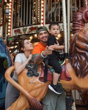 Coleen Garcia-Crawford Instagram - We finally got to ride a carousel in Paris for real 😜