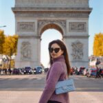 Coleen Garcia-Crawford Instagram - Sweater weather 🖤 Arc De Triomphe, Paris, France