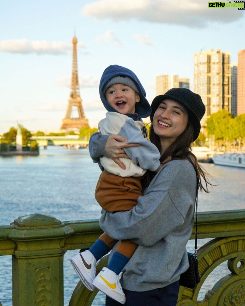 Coleen Garcia-Crawford Instagram - A happy day with this happy bubba! 🌞 París, France