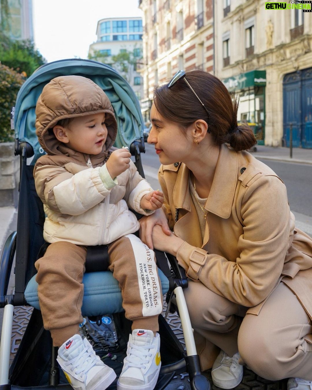 Coleen Garcia-Crawford - 205.9K Likes - One of Amari’s favorite things in the world: flowers! 🌸 I don’t know why, but he is obsessed with them! They’re his comfort item, and sometimes his cause of distress if we’re not able to stop and pick them. Ang talas pa naman ng mata niya, cause he can spot them from very far away, even when we’re in a moving car. 🤪 He just loves to hold them and stare closely at them. They could either help stop or start tantrums. 😬 I always have baon na tiny fake flowers in my bag to calm him down or distract him whenever he’s in a bad mood, and it works 99% of the time. 😝 He gives a new meaning to “stop and smell the roses” 🌹