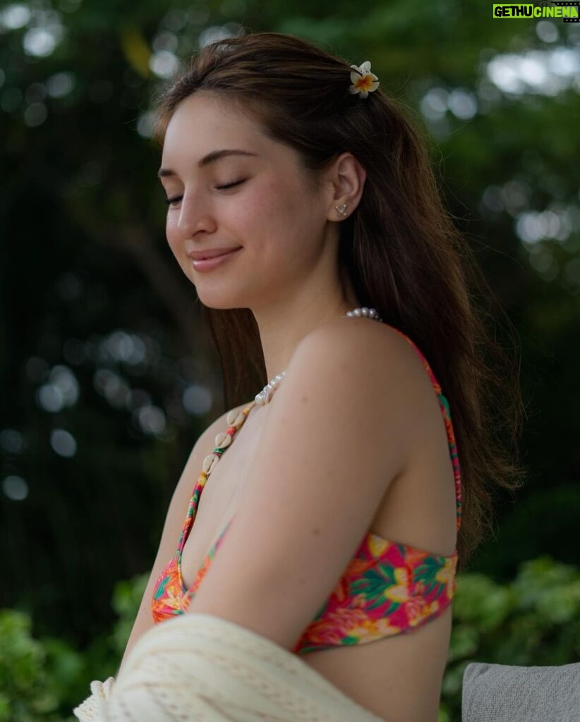 Coleen Garcia-Crawford Instagram - We had such a peaceful, relaxing stay at @banwaprivateisland. 😌 For the most part, we had the whole island and the amenities to ourselves, and that’s what sets it apart from a lot of the resorts I’ve been to. The staff members were so warm and accommodating, the meals were hearty and fresh (straight from their organic farm!), and the villas were spacious and so clean. Walking around the island was always so calming. Definitely a place to remember. 🤍 Banwa Private Island