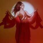 Coleen Garcia-Crawford Instagram - Ibong Adarna-inspired look for last night’s #TYHalloweenBall #ShakeRattleAndBall 🔥 Manila, Philippines
