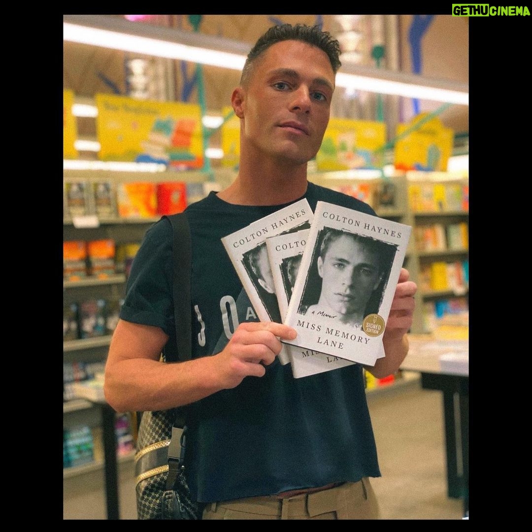 Colton Haynes Instagram - On the road again :) Happy 1st birthday Miss Memory Lane ❤️ Visited a few places that y’all might recognize in my book 😘