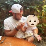 Colton Underwood Instagram - it’s not our baby, but i promise you she’s cute under this face 😍👶🏼