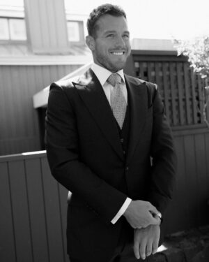 Colton Underwood Instagram - the black & white ones feel different 🤍🖤