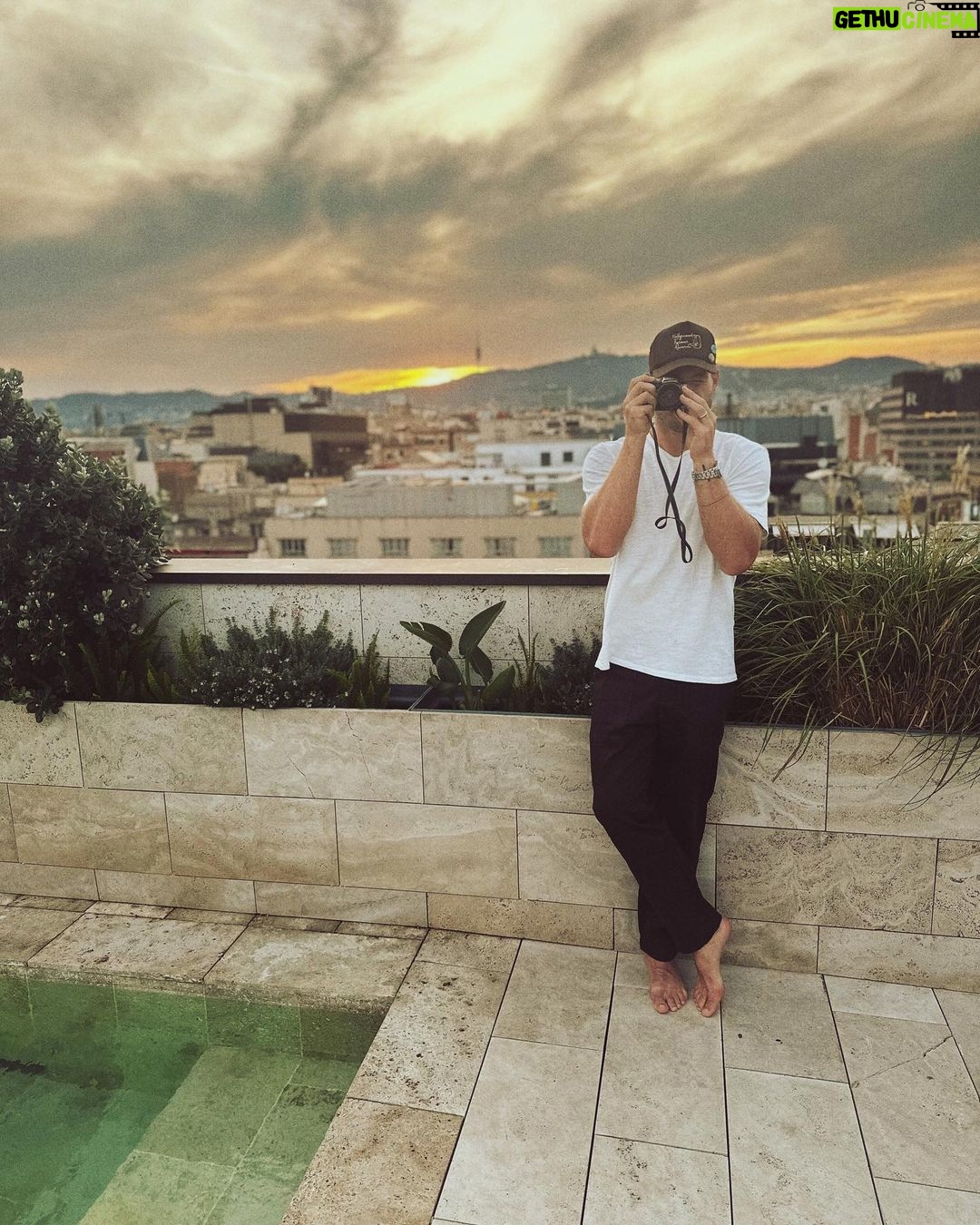 Colton Underwood Instagram - summer overseas 🌊🤍