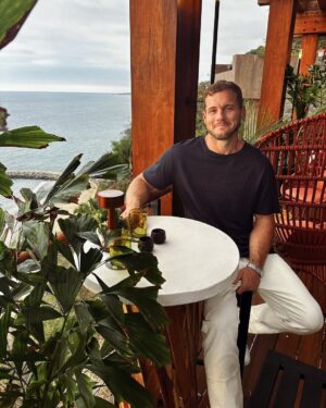 Colton Underwood Instagram - a honeymoon drop 🎞️🤍