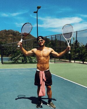 Colton Underwood Instagram - a honeymoon drop 🎞️🤍