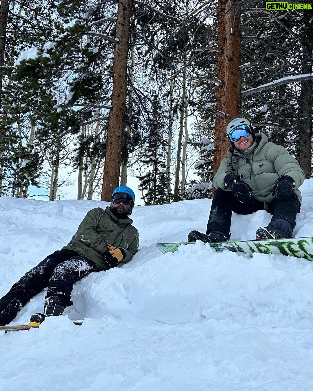 Colton Underwood Instagram - check out these memories i made ☑️🐇🤍 Aspen Snowmass