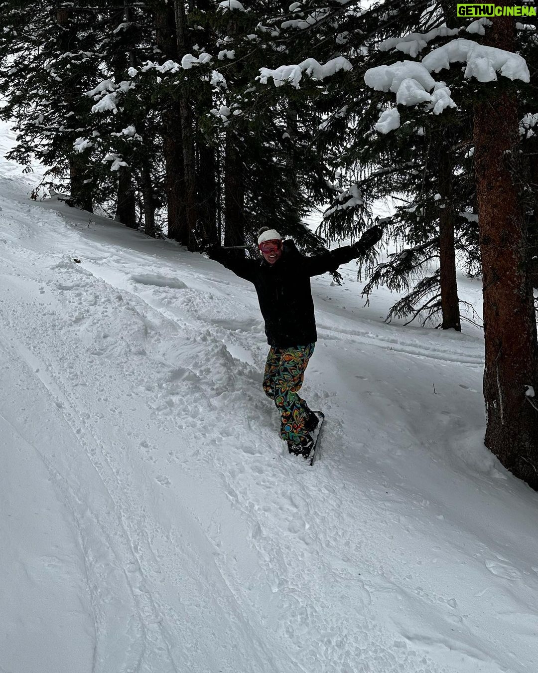 Colton Underwood Instagram - check out these memories i made ☑️🐇🤍 Aspen Snowmass