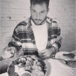 Colton Underwood Instagram - life these past few weeks 🤙🏼📸