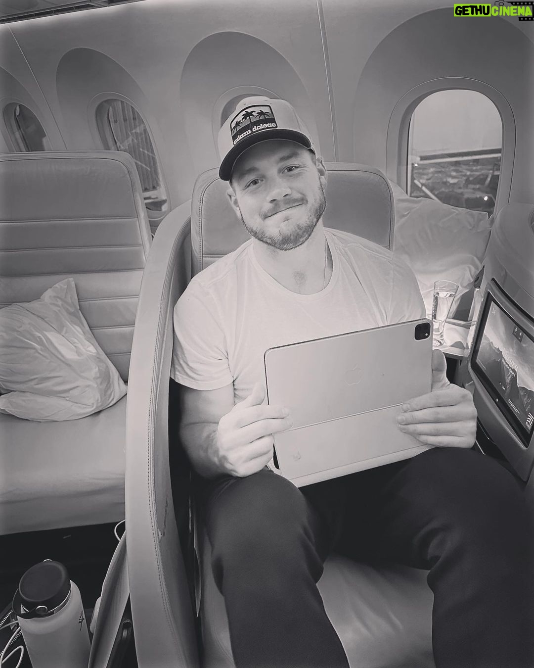 Colton Underwood Instagram - life these past few weeks π€πΌπΈ