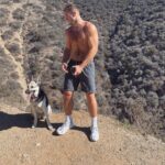 Colton Underwood Instagram - spring photos🍃