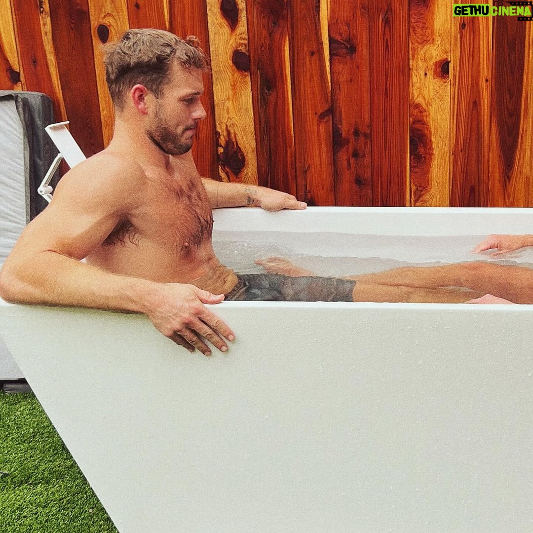 Colton Underwood Instagram - pics or it didn’t happen