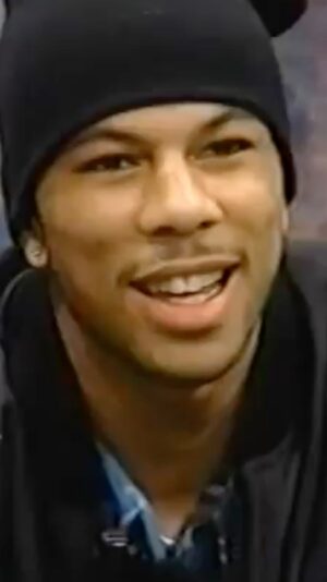 Common Instagram - It’s hard to fathom it’s been 30 years since Can I Borrow A Dollar?. I can definitely remember going around promoting the album and getting as many people to listen to it as I could. The album is so monumental for me because it was the first time I was being recognized as an MC and an artist. It was my first album! I’d always dreamt of being heard but also wanted to represent the culture of Hip Hop from the perspective of Chicago. 

It was that first step towards this journey that I’m walking today and I’m proud to represent myself, 87th Street, the South Side of Chicago, and all my homies with this album.

The album wouldn’t have happened without @cubansoze, @the_twilite_tone, @derekd1971, Peter Kang (who signed me at Relativity Records), @thebeatnuts, Fashion, Kirk Yano and everyone else who helped in the process. I just want to give thanks because they were the ones who helped create this dream.