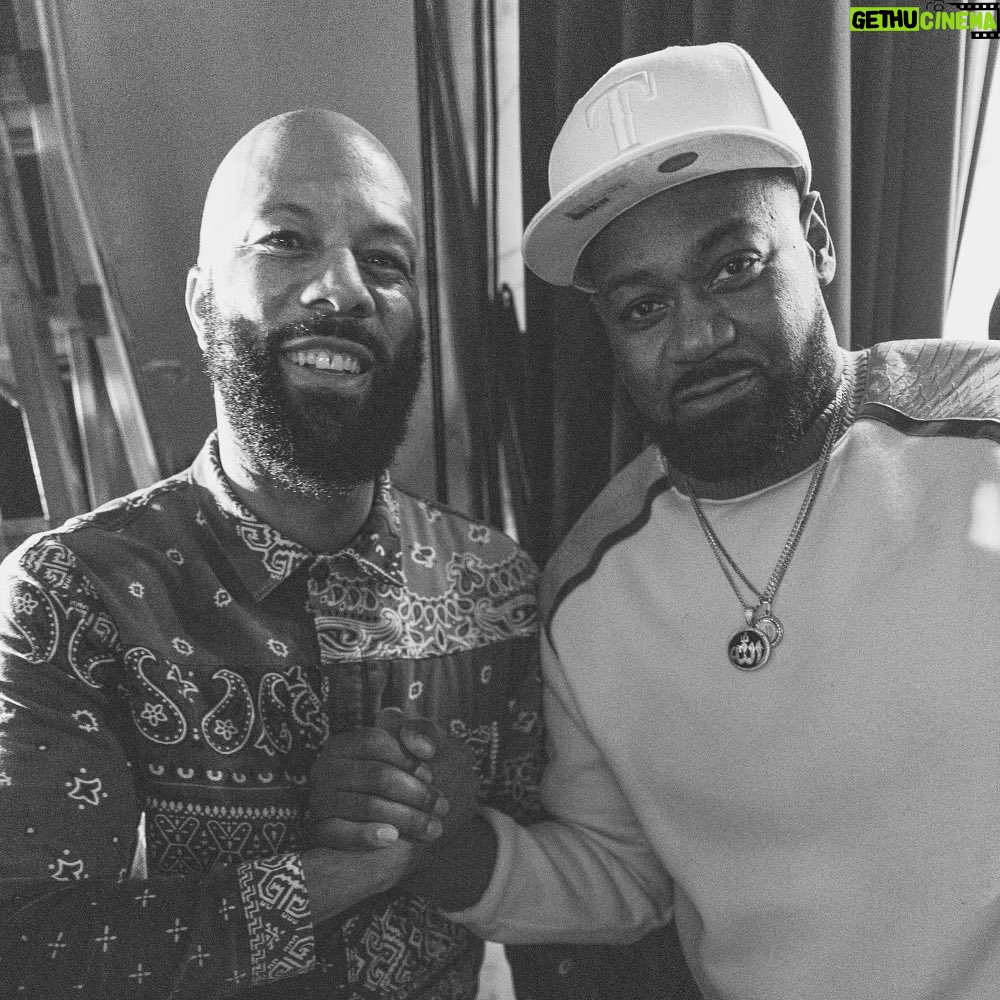 Common - 16.6K Likes - Went to see @robertglasper, @yasiinbey, @bilalmusic. The show and the music was the true definition of why music is so divine. I was tired, not feeling too well and it just lifted my energy and spirits. The musicianship was out of this world amazing, thanks to @dhodgeworld, @sharkey335, @chrisdaddydave, @keyonharrold and the true genius of Robert Glasper. Bilal, you are one of the greatest vocalists ever. Yasiin, your talent and gifts are an inspiration. @amirsulaiman, you’re as powerful as they come! Then to top it off the great @realghostfacekillah showed up. People who have influenced my art and life. Thank you for an incredible night!
S/O @ridzdesign for the dope pictures.