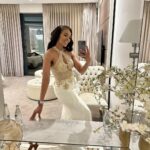 Connie Ferguson Instagram - #strikeapose📸 #mirrorselfie🤳 #justnje😬 #happywinningwednesday❤️
