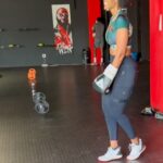 Connie Ferguson Instagram - Mood!❤️ This is what happens when the coach needs a water and an I’m finna wipe my sweat break!😂 Hope you had good start to the week!👊🏾❤️ #iconniecfit #mindbodyspirithealth❤️