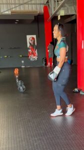 Connie Ferguson Instagram - Mood!❤️ This is what happens when the coach needs a water and an I’m finna wipe my sweat break!😂 Hope you had good start to the week!👊🏾❤️ #iconniecfit #mindbodyspirithealth❤️
