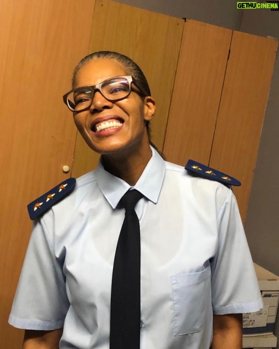 Connie Ferguson - 101.7K Likes - Stranger - “Thank you ma’am.”
Me - “What for?”
Stranger - “You have a beautiful smile.😬 It made my day.”
Me - “Bless you.🙏🏾 And keep smiling! It will make someone’s day!😇”
#SHOfede👊🏾❤️