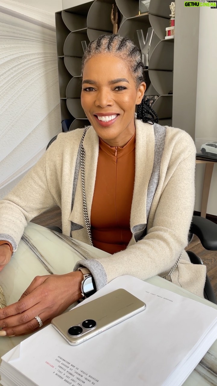 Connie Ferguson Instagram - It is time to Celebrate your Legend with HUAWEI P50.๐๐ฝ๐๐ฝ๐๐ฝ Share a picture or video of your legend and tell us why they are your legend, and stand a chance to win a HUAWEI P50 or the Grand prize of R50 000 worth of shopping vouchers.๐ The Legendary HUAWEI P50 is available on Pre -Order now!๐ฌ https://bit.ly/3xKRgUl #CelebratingLegendsWITHHUAWEIP50 @Huaweiza