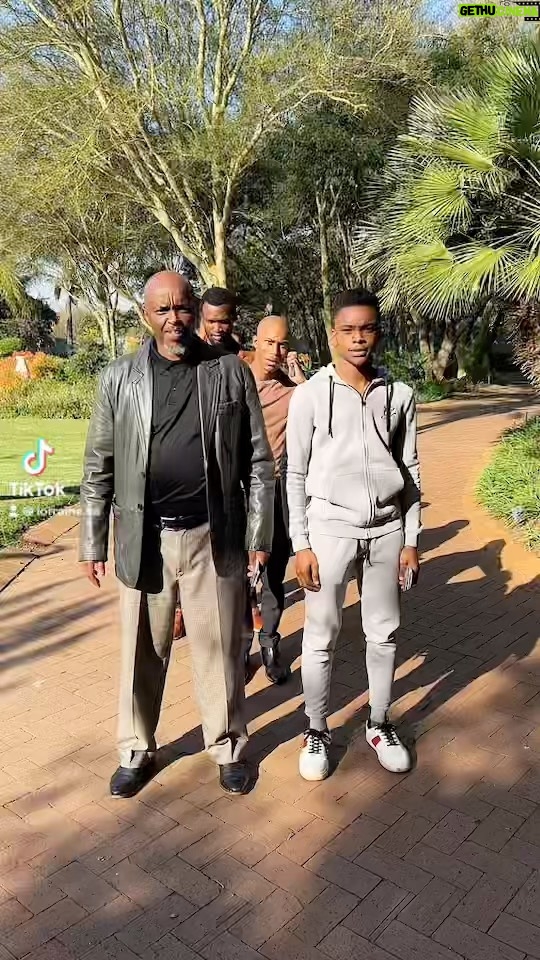 Connie Ferguson - 108.4K Likes - Areng “Madiba” mo baneng!😂 Love my children and their uncle! Offscreen of course!😂❤️
#thequeenmzansi
#thekhozawayornoway
Happy Saturday folks!🥰