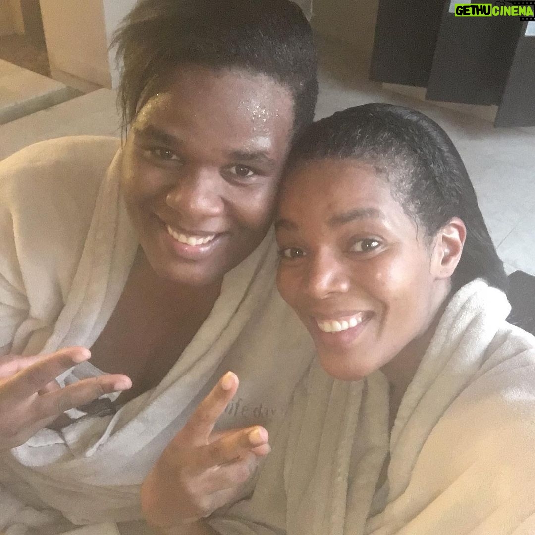Connie Ferguson Instagram - The other day I said to Pops βSilo, thank you to you and Moms for making sure I never get to navigate life on my own. Thank you for giving birth to my grandmother, my mother, my sister, my daughter, my bestest best friend!β My Benas, to say I love you is the biggest understatement! You have been with me and walked with me through so much! God uses you in ways only you can carry that assignment. I thank Him for you and your life every day! I pray he keeps you and grants you all the desires of your heart.ππΎ Happy birthday my beautiful Sis.πππ₯³πππβ€οΈ I love you to infinity and beyond!π₯°πβ€οΈ @astoshiah