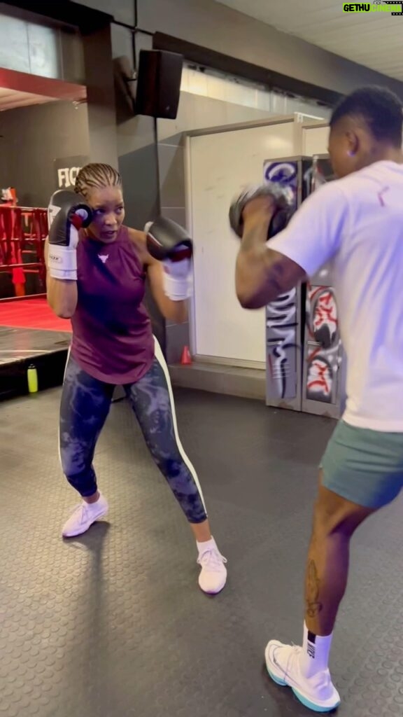Connie Ferguson Instagram - Also started boxing again today.😬 This young man @creedmoyo is one to watch!🤞🏾 Only 23 and already has a solid name in the boxing and fitness fraternity!🙌🏾 Thank you for taking me through my paces today CHAMP!🙏🏾 Cheers to getting stronger, faster and better!🥂🍾🥊💪🏾❤️