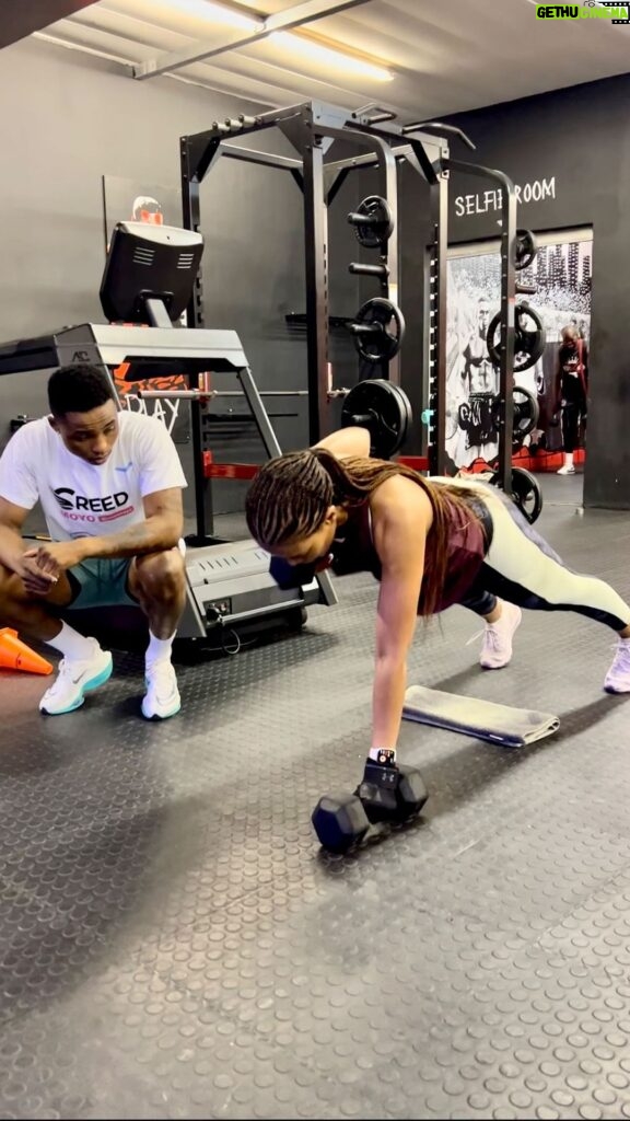 Connie Ferguson Instagram - Went on a solo #suicidesaturday mission with the young CHAMP @creedmoyo @bryanston_fight_club 🥊🥊🥊💪🏾❤️. Getting back on the saddle is not easy!😩 Trying to pace myself, paying attention to any discomfort in that right knee and adjust accordingly! The knee behaved!🙌🏾🙌🏾🙌🏾🙏🏾😭😭😭 Treatment and physiotherapy are definitely doing the things that made the pots to be done!😬 Now to just continue following instructions until I can work up to maximum capacity again! Slowly but surely!💪🏾 Thank you my champ @creedmoyo for taking me through my paces today.🙏🏾 We will get stronger and better.💪🏾💪🏾💪🏾🥊❤️ #iconniecfit #spiritmindbodyhealth❤️